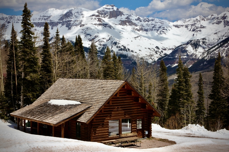 ATellurideSpringCabin